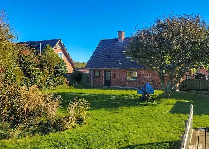 Ferienhaus Lovely In With Wifi Karby